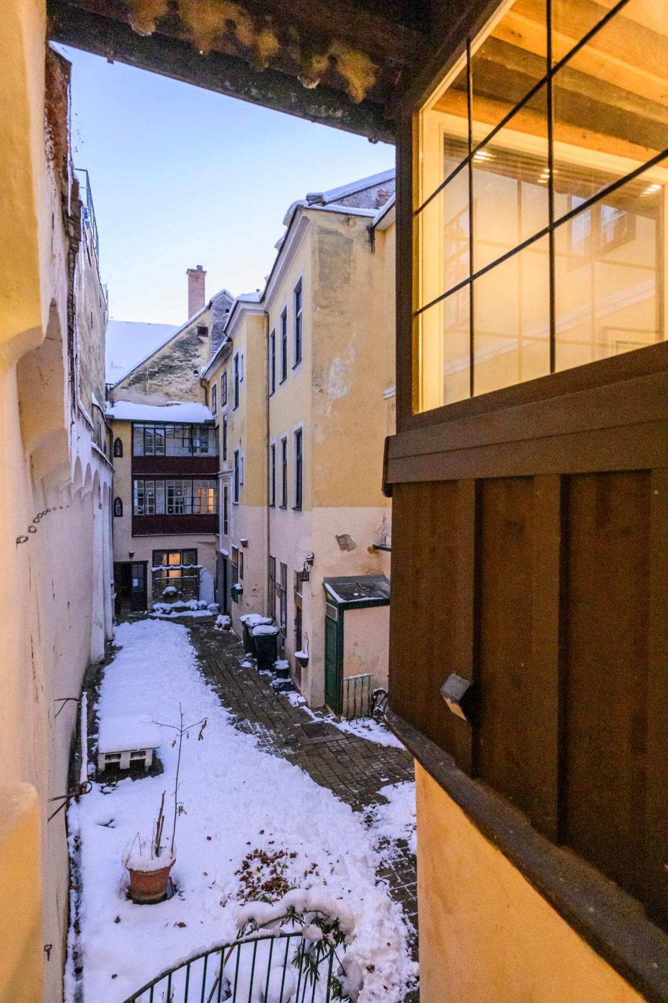 City Center Moedling Мёдлинг Экстерьер фото